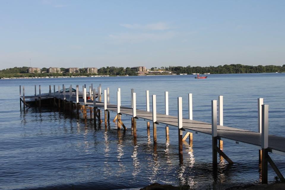 Okoboji Commons Hotel Buitenkant foto