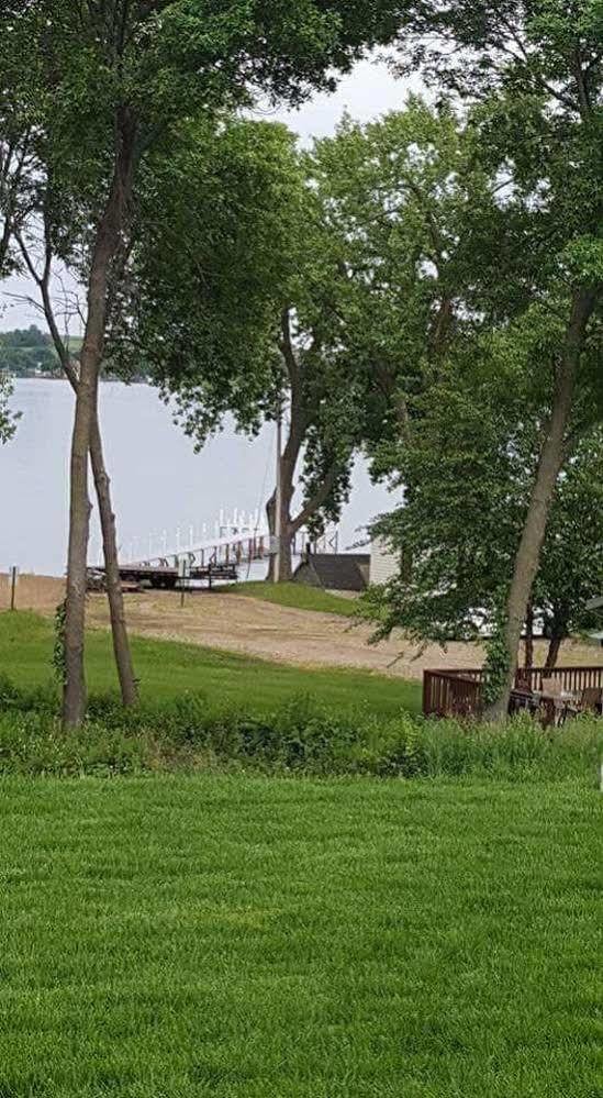 Okoboji Commons Hotel Buitenkant foto